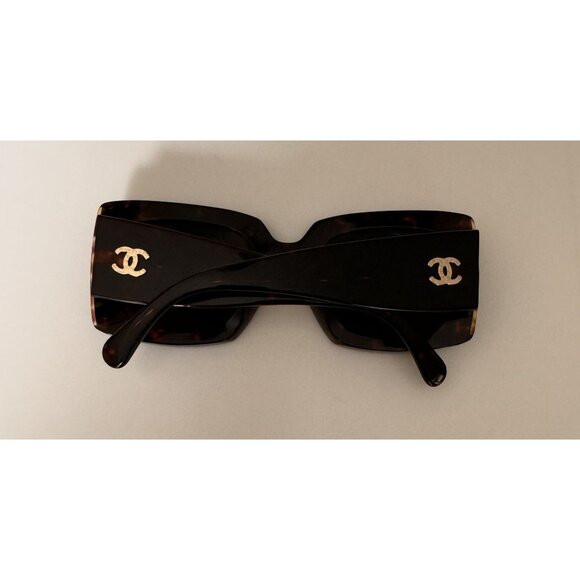 Chanel Women's Tortoise Chunky Square Frame Sunglasses With CC Logo Item #5435-A - Picture 3 of 16